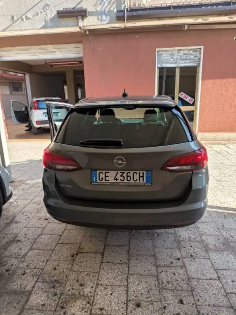 Opel Astra 5p 1.5 cdti GS Line s&s 122cv - Immagine 4