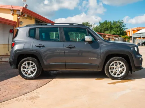 Jeep Renegade 1.3 t4 phev Limited 4xe at6 - Immagine 8