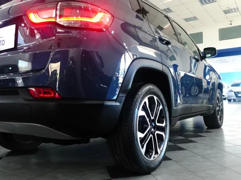 Jeep Compass 1.6 mjt Limited 2wd 130cv - Immagine 8