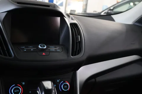 Ford Kuga 2.0 tdci Business s&s 2wd 120cv powershift my19.25 - Immagine 11