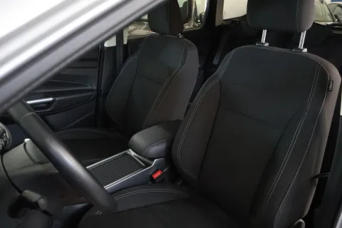 Ford Kuga 2.0 tdci Business s&s 2wd 120cv powershift my19.25 - Immagine 15