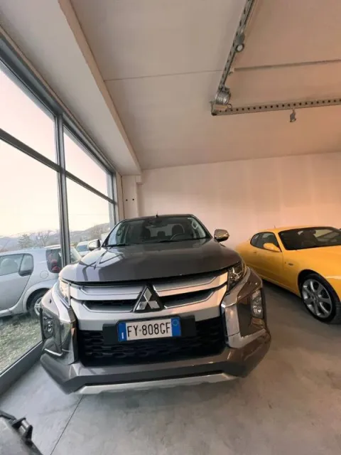 Mitsubishi L200 cl.cab 2.3d Inform 4wd 150cv - Immagine 1