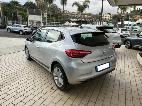 Renault Clio 1.0 tce Business 90cv my21 - Immagine 5