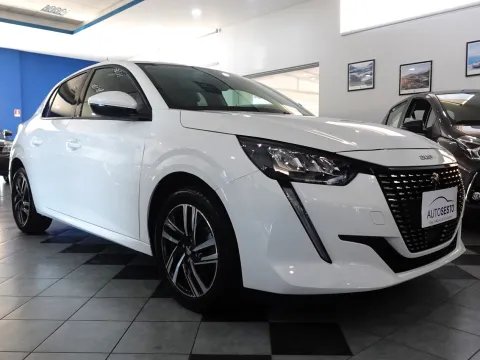 Peugeot 208 1.2 puretech Allure Pack s&s 100cv eat8 - Immagine 3