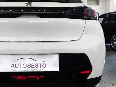 Peugeot 208 1.2 puretech Allure Pack s&s 100cv eat8 - Immagine 7