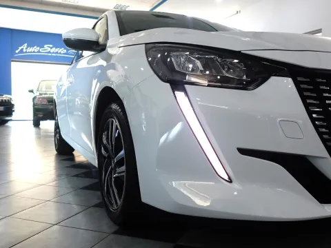 Peugeot 208 1.2 puretech Allure Pack s&s 100cv eat8 - Immagine 11