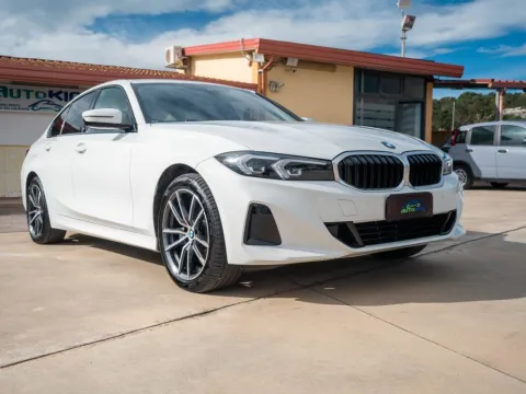 BMW 320d mhev 48V xdrive auto - Immagine 1