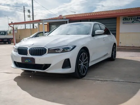BMW 320d mhev 48V xdrive auto - Immagine 3