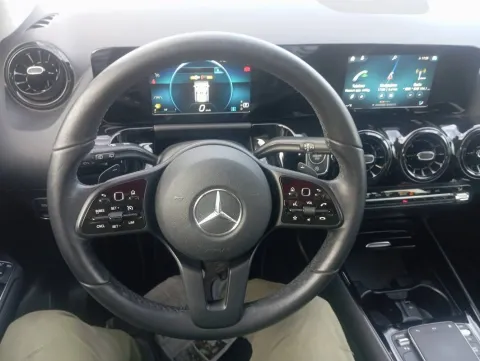 Mercedes GLA 180 d Business auto - Immagine 10