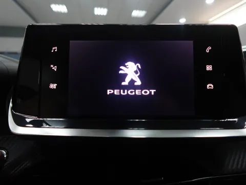 Peugeot 208 1.2 puretech Allure Pack s&s 100cv eat8 - Immagine 18
