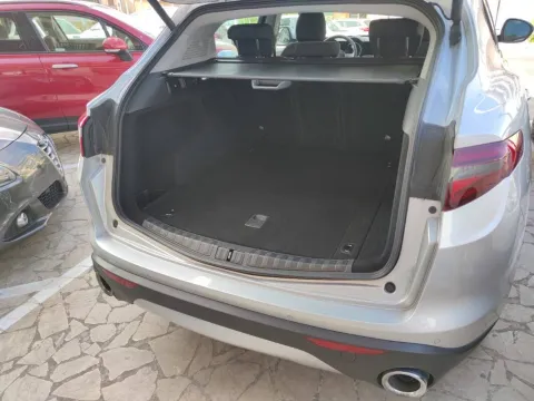 Alfa Romeo Stelvio 2.2 t Business rwd 190cv auto my19 - Immagine 15
