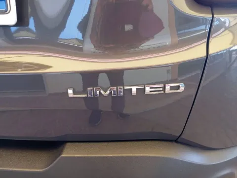 Jeep Renegade 1.6 mjt Limited 2wd 130cv - Immagine 9