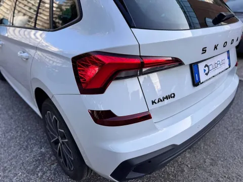 Skoda Kamiq 1.0 tsi Black Dots 115cv dsg - Immagine 11