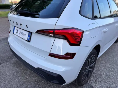 Skoda Kamiq 1.0 tsi Black Dots 115cv dsg - Immagine 12