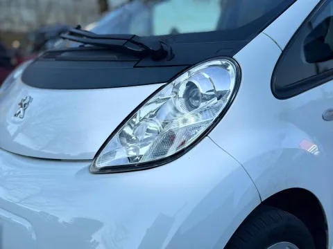 Peugeot iOn Active 49kW my13 - Immagine 12