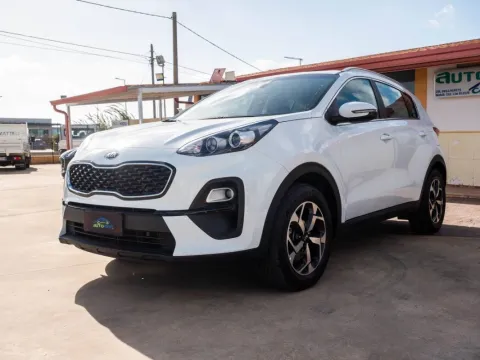 Kia Sportage 1.6 crdi mhev Business Class 2wd 136cv dct - Immagine 3