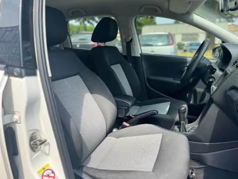 Volkswagen Polo 5p 1.6 tdi Comfortline - Immagine 17