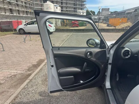 Mini Mini Countryman 2.0 Cooper SD all4 - Immagine 14