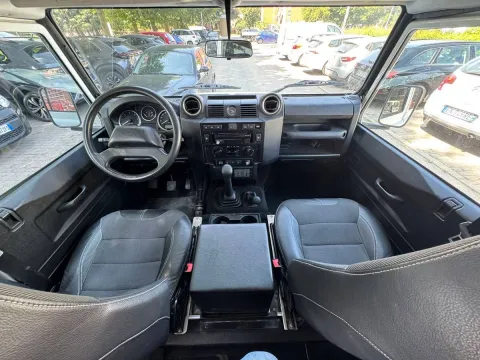 Land Rover Defender 110 2.2 td SW - Immagine 19