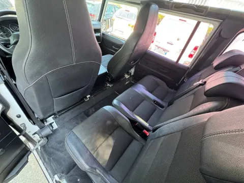 Land Rover Defender 110 2.2 td SW - Immagine 22
