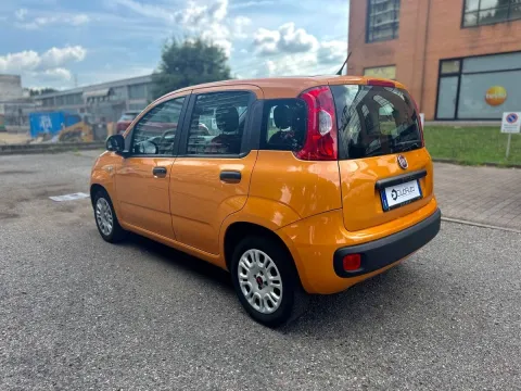 Fiat Panda 1.2 Lounge s&s 69cv my19 - Immagine 7
