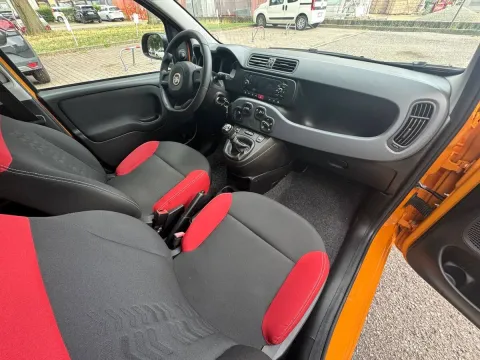Fiat Panda 1.2 Lounge s&s 69cv my19 - Immagine 14