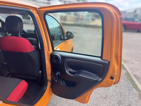 Fiat Panda 1.2 Lounge s&s 69cv my19 - Immagine 25