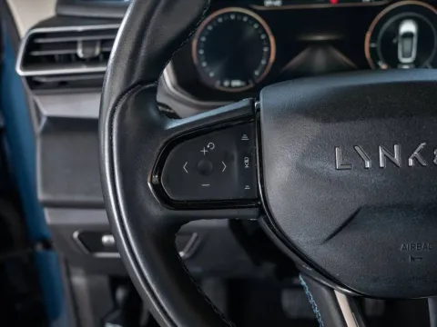Lynk & Co 01 1.5 td phev auto - Immagine 21