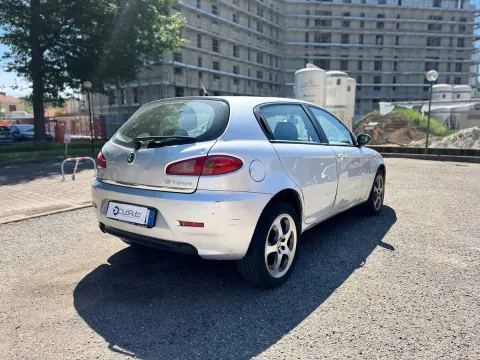 Alfa Romeo 147 5p 1.6 ts 16v Exclusive 120cv - Immagine 5