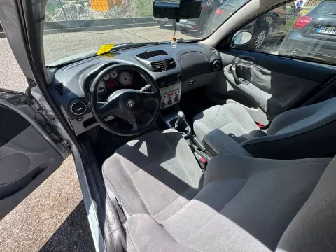 Alfa Romeo 147 5p 1.6 ts 16v Exclusive 120cv - Immagine 11