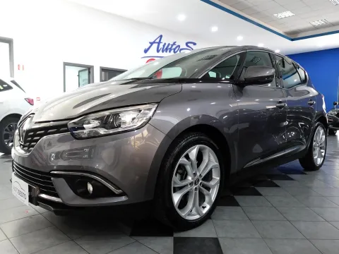Renault Scenic 1.7 blue dci Business 120cv - Immagine 2