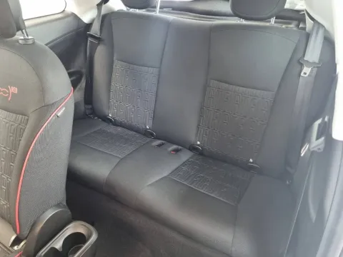 Fiat 500e 23,65 kWh (Red) - Immagine 17