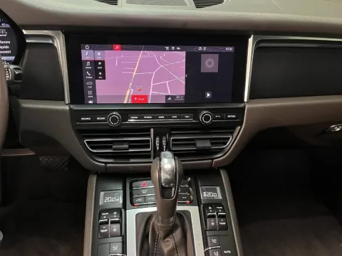 Porsche Macan 2.0 245cv pdk - Immagine 18