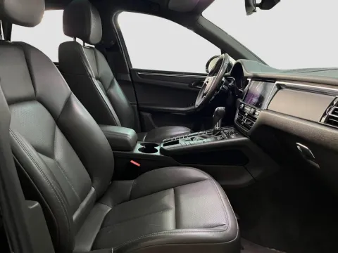 Porsche Macan 2.0 245cv pdk - Immagine 23