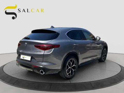 Alfa Romeo Stelvio 2.2 t Veloce Ti Q4 210cv auto - Immagine 6