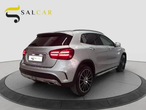 Mercedes GLA 180 d Premium auto - Immagine 6