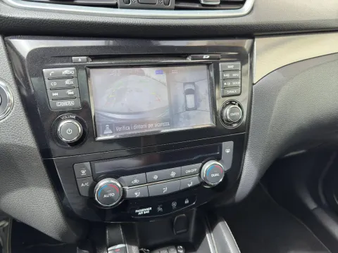 Nissan Qashqai 1.5 dci N-Connecta 110cv - Immagine 18