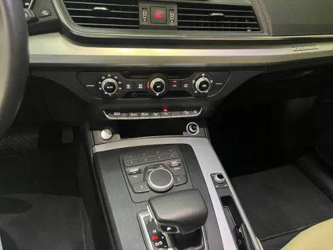 Audi Q5 35 2.0 tdi Business Design quattro 163cv s-tronic - Immagine 14