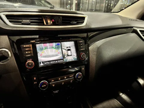 Nissan Qashqai 1.5 dci N-Connecta 115cv dct - Immagine 18