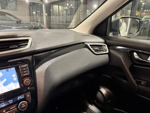 Nissan Qashqai 1.5 dci N-Connecta 115cv dct - Immagine 20