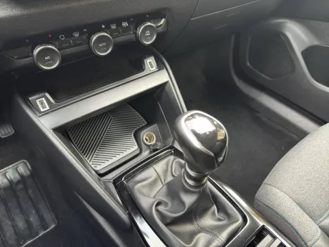 Citroen C4 1.2 puretech Shine s&s 130cv - Immagine 20