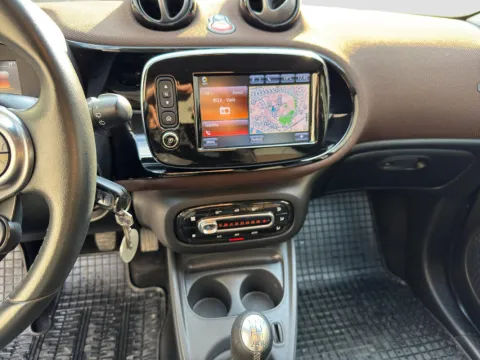 Smart Forfour 0.9 t Perfect 90cv - Immagine 17