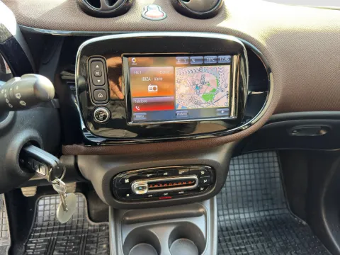 Smart Forfour 0.9 t Perfect 90cv - Immagine 18