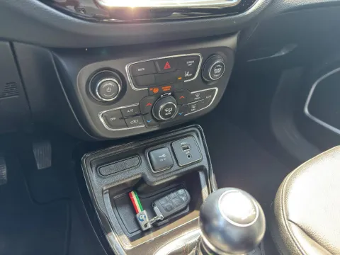 Jeep Compass 1.6 mjt Limited 2wd 120cv my20 - Immagine 18