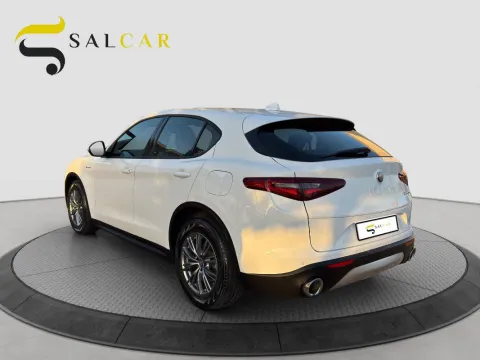 Alfa Romeo Stelvio 2.2 t Super rwd 160cv auto - Immagine 7