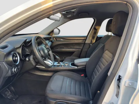 Alfa Romeo Stelvio 2.2 t Super rwd 160cv auto - Immagine 9