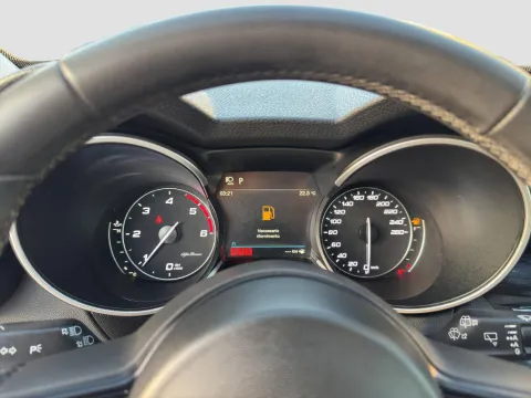 Alfa Romeo Stelvio 2.2 t Super rwd 160cv auto - Immagine 15