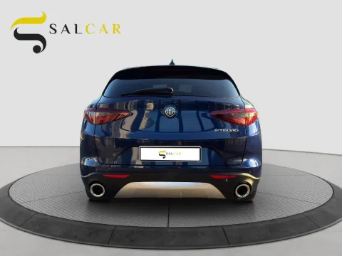 Alfa Romeo Stelvio 2.2 t Business rwd 160cv auto - Immagine 7