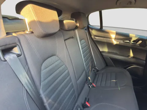 Alfa Romeo Stelvio 2.2 t Business rwd 160cv auto - Immagine 12