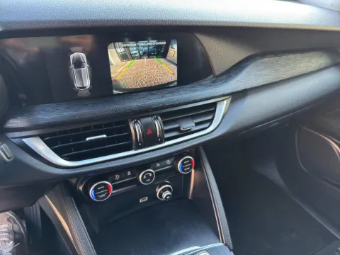 Alfa Romeo Stelvio 2.2 t Business rwd 160cv auto - Immagine 18
